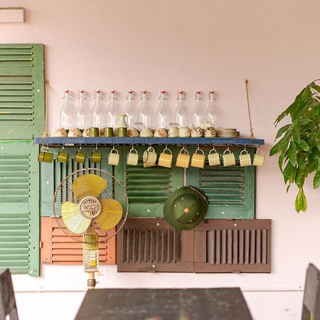 Hanoi Retro 80S Homestay Экстерьер фото