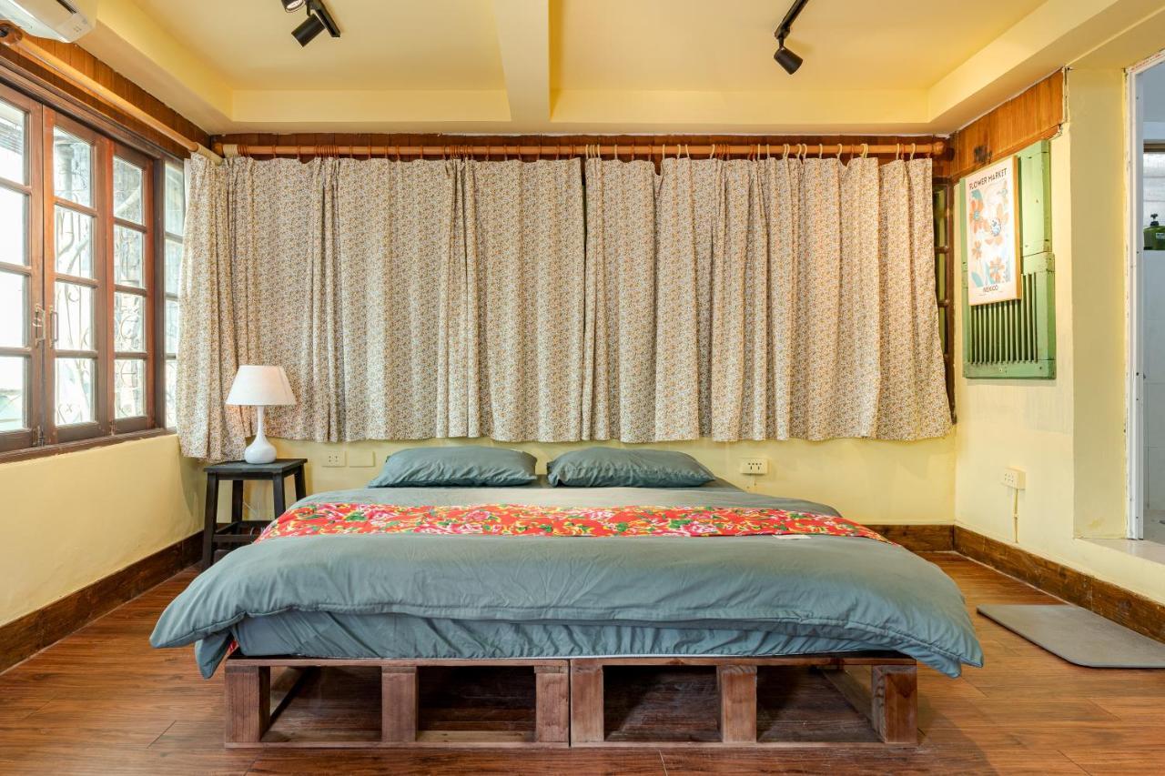 Hanoi Retro 80S Homestay Экстерьер фото