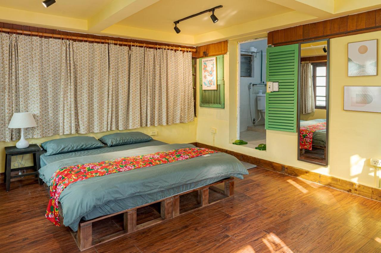 Hanoi Retro 80S Homestay Экстерьер фото